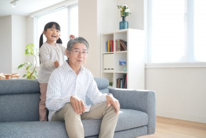 高齢者の身近な相談相手